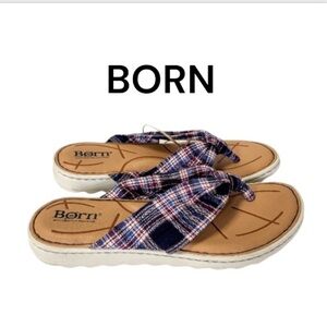 NWT Born Tide Plaid Navy Multicolored Flip Flop Thong Sandals Size 6